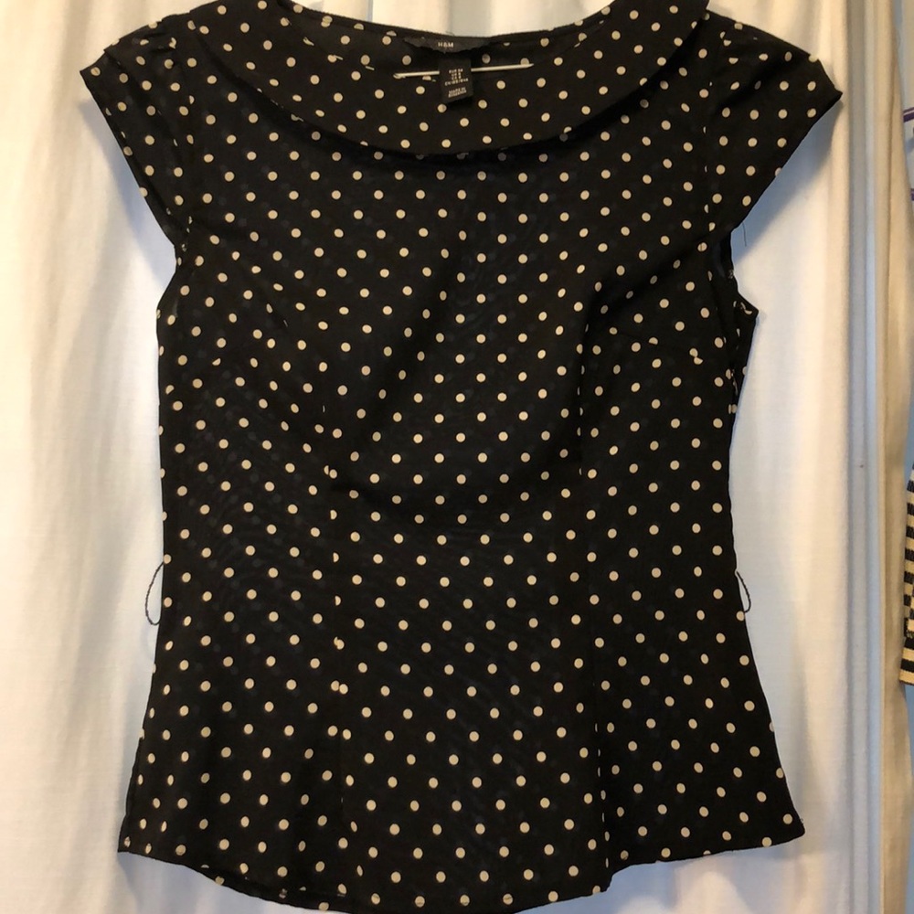 Polka dot top